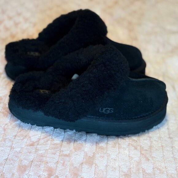UGG Platform Disquette Slippers - Picture 5 of 11